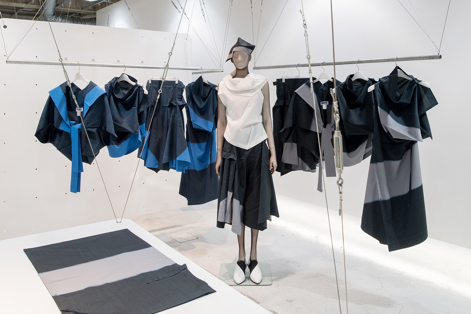 132 5. ISSEY MIYAKE