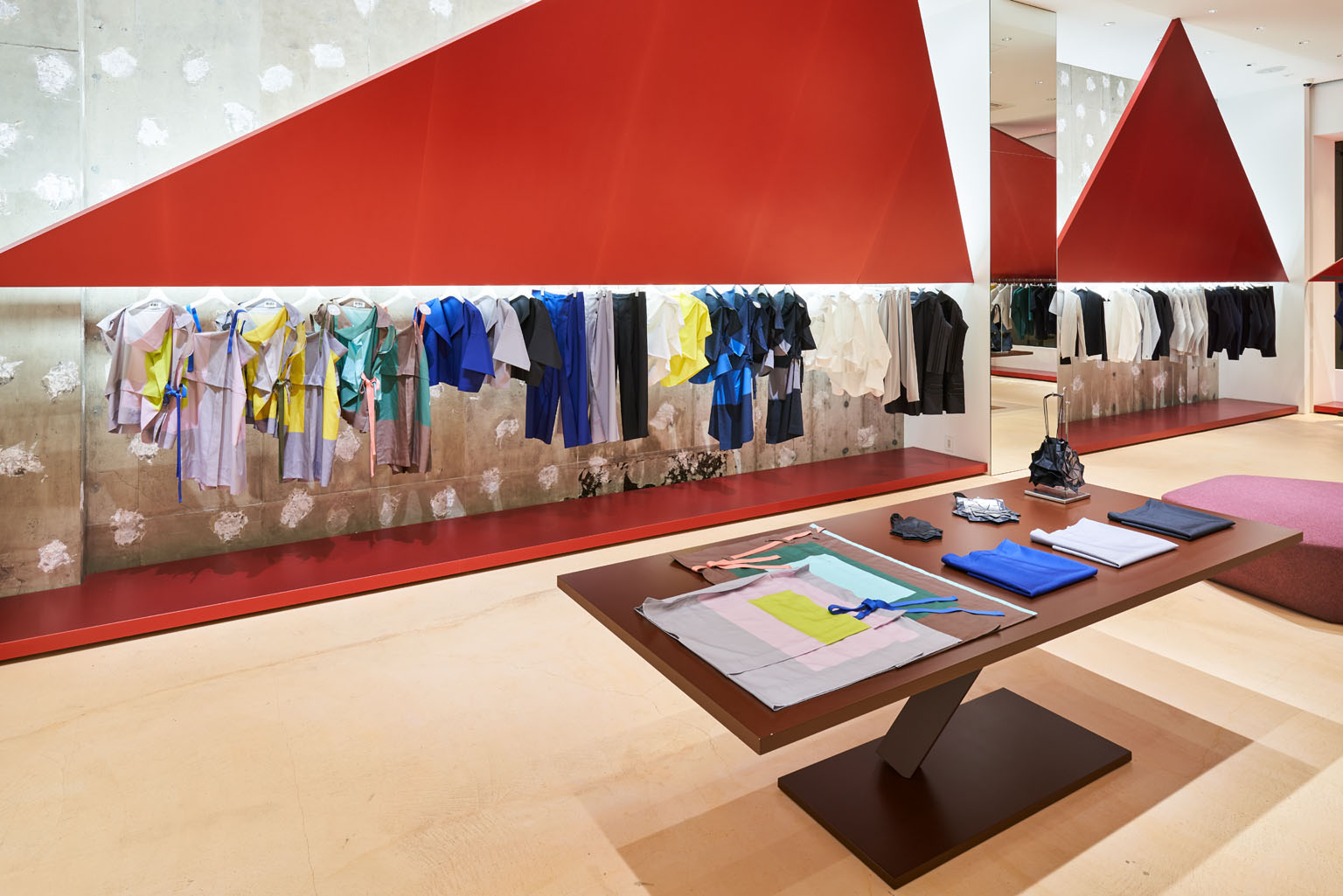 ISSEY MIYAKE MARUNOUCHI
