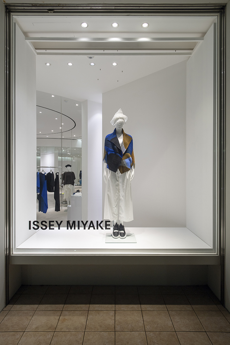 ISSEY MIYAKE