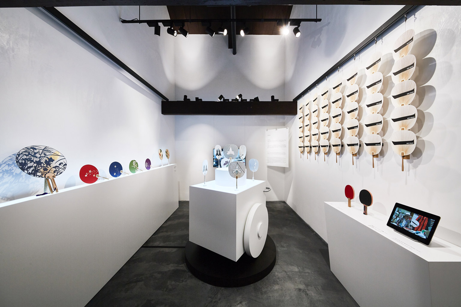 ISSEY MIYAKE KYOTO KURA展:团扇