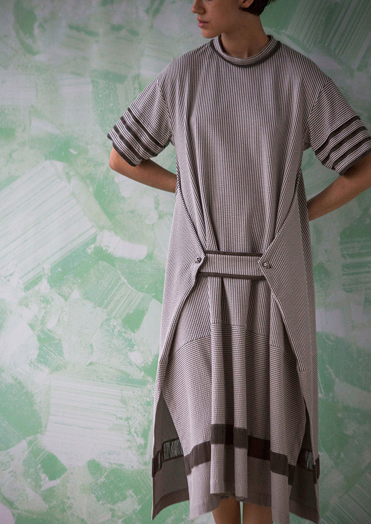 LADDER SHEER STRETCH
