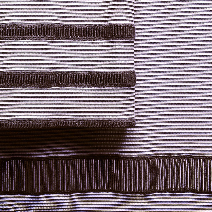 LADDER SHEER STRETCH