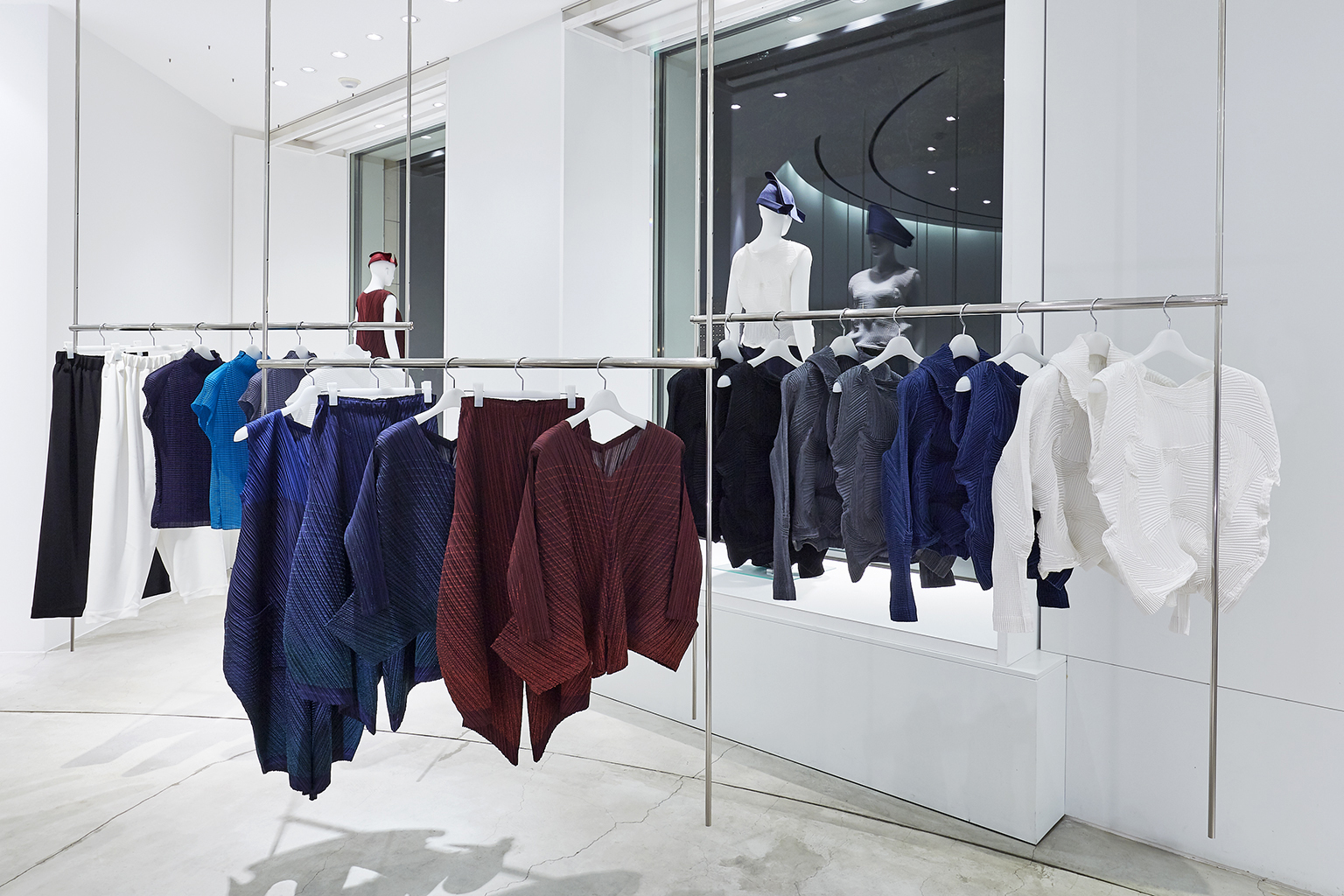 ISSEY MIYAKE
