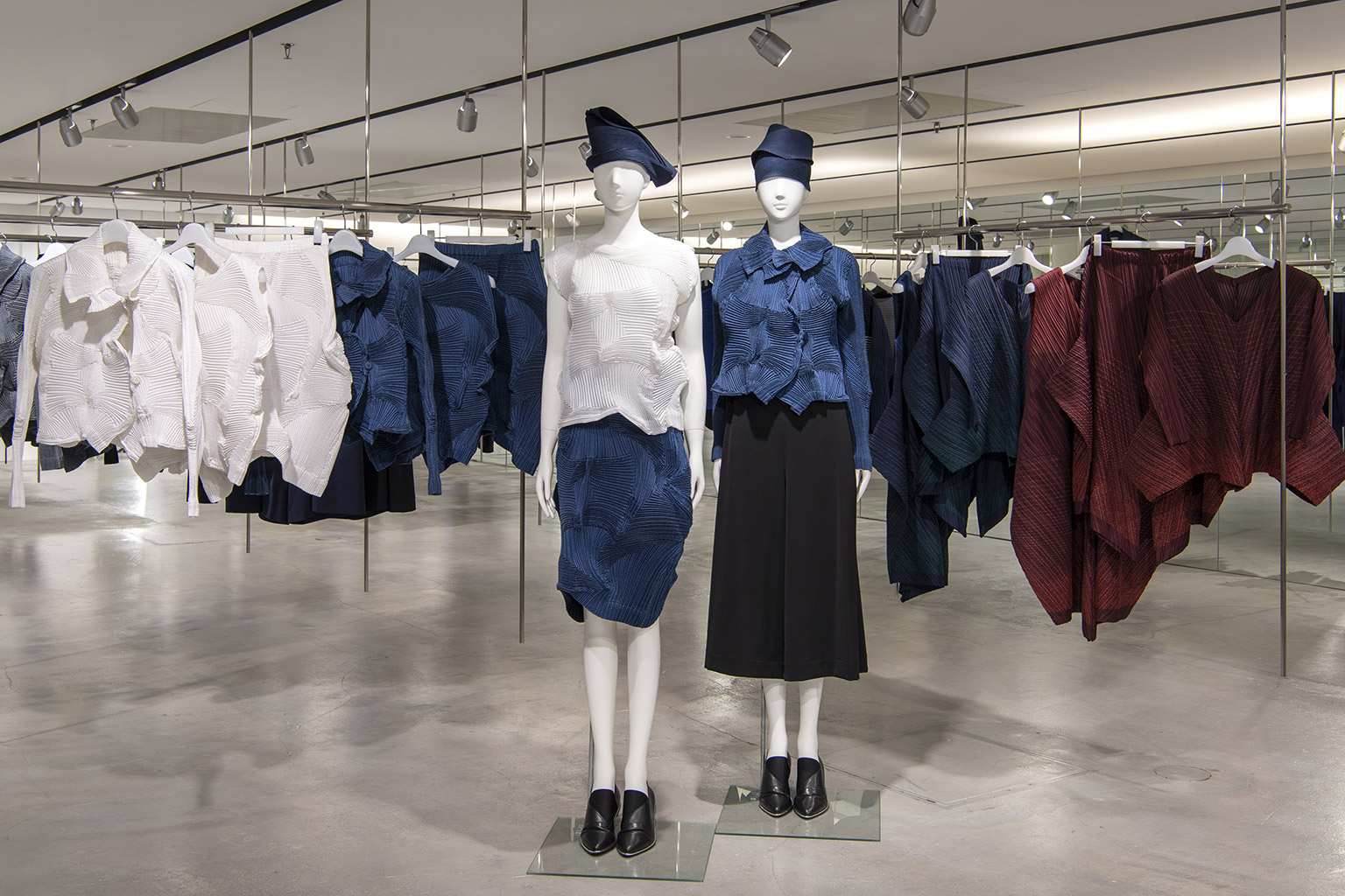 ISSEY MIYAKE / SEMBA