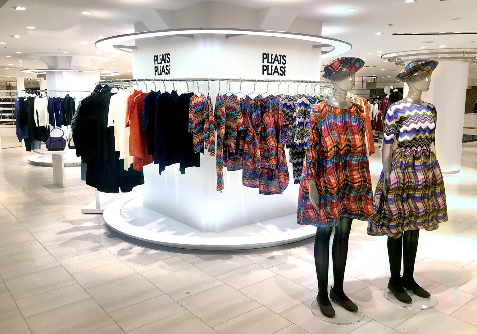 PLEATS PLEASE ISSEY MIYAKE高島屋日本橋店