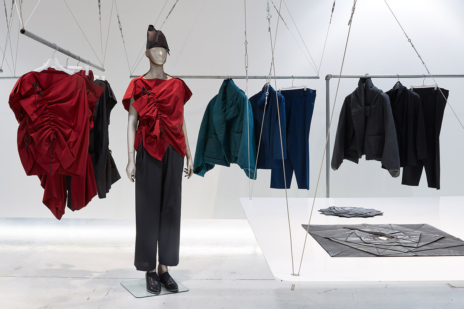 132 5. ISSEY MIYAKE