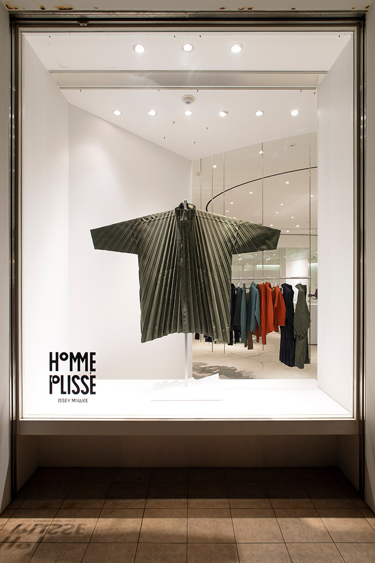 HOMME PLISSÉ ISSEY MIYAKE