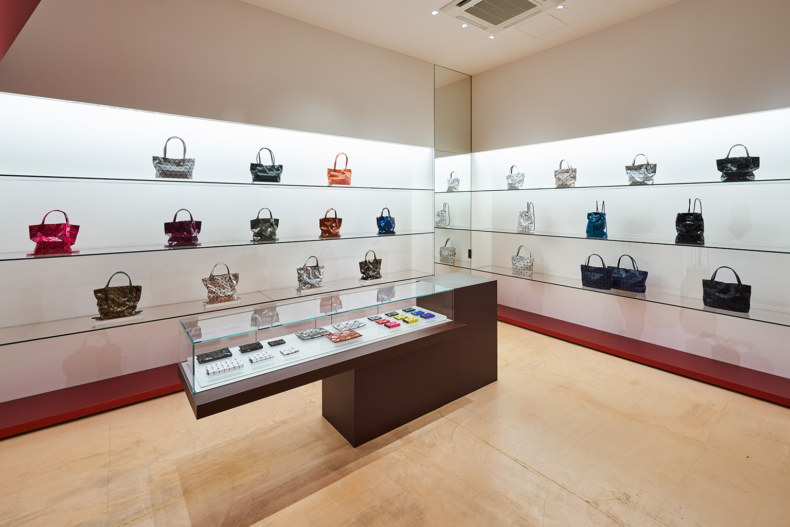 ISSEY MIYAKE MARUNOUCHI