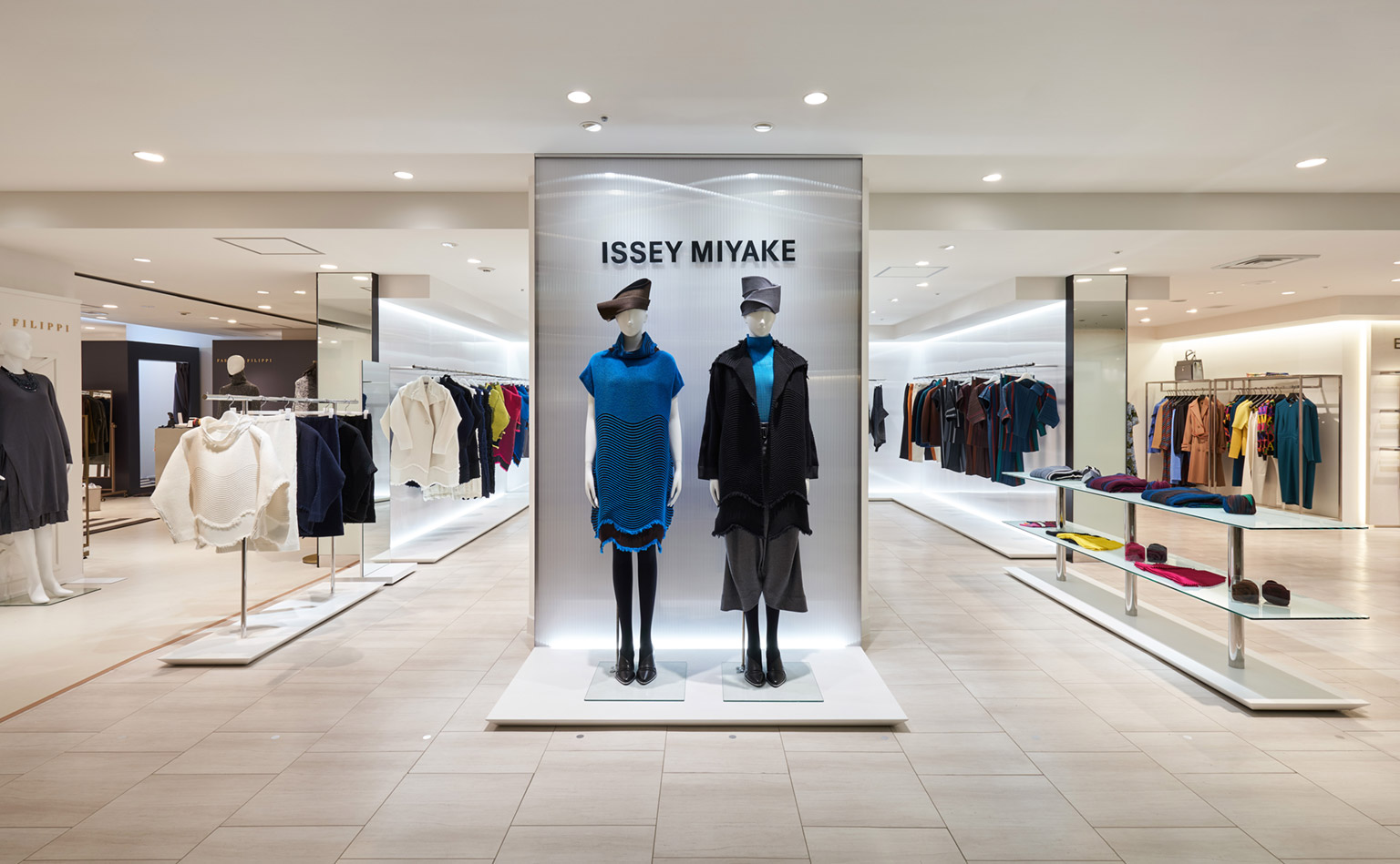 ISSEY MIYAKE TAKASHIMAYA NIHOMBASHI STORE