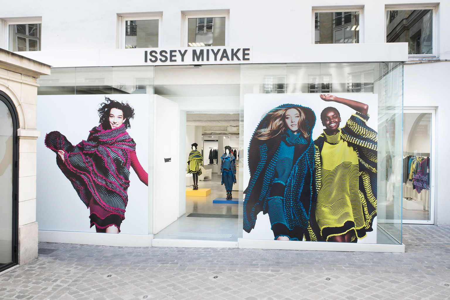 ISSEY MIYAKE / PARIS
