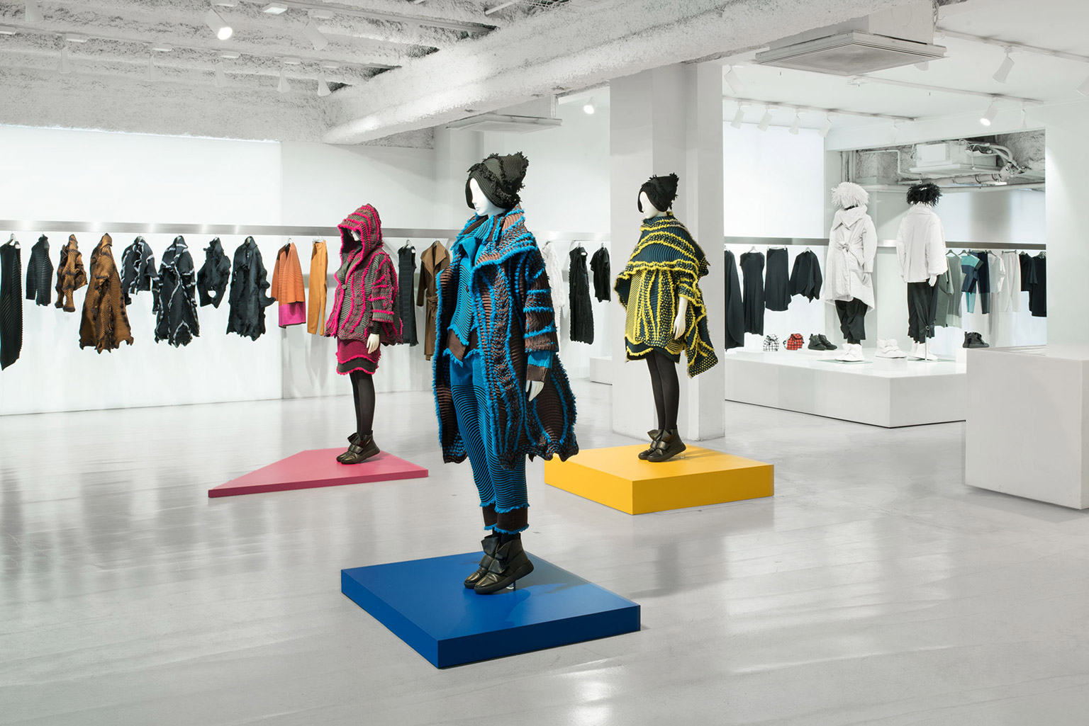 ISSEY MIYAKE