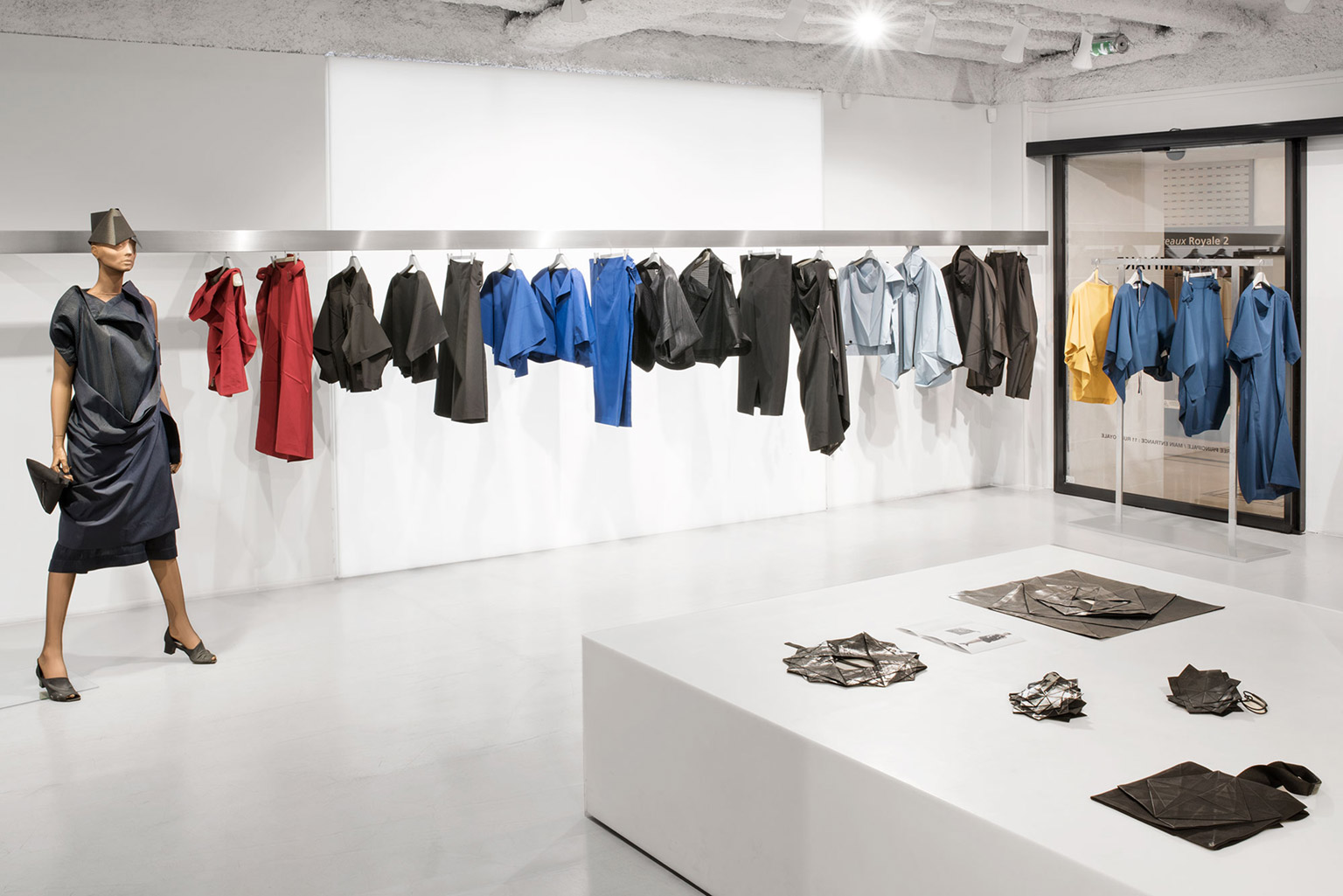 132 5. ISSEY MIYAKE
