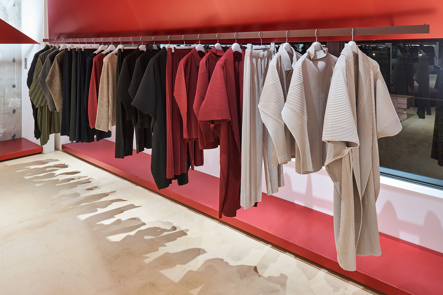 HOMME PLISSÉ ISSEY MIYAKE