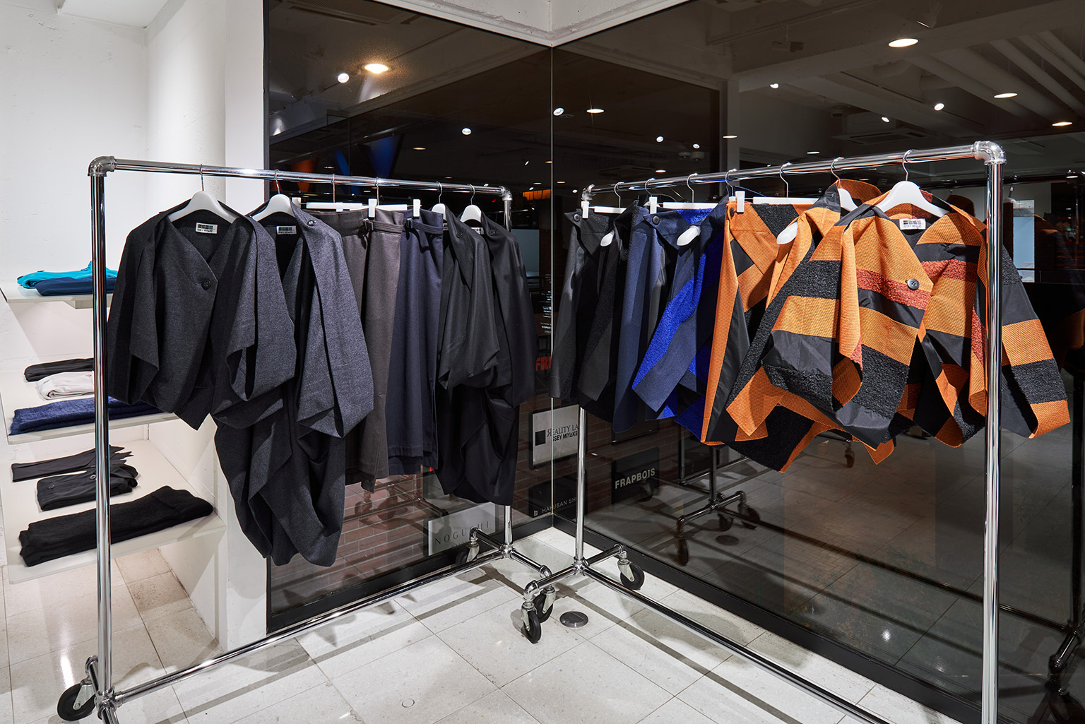 132 5. ISSEY MIYAKE