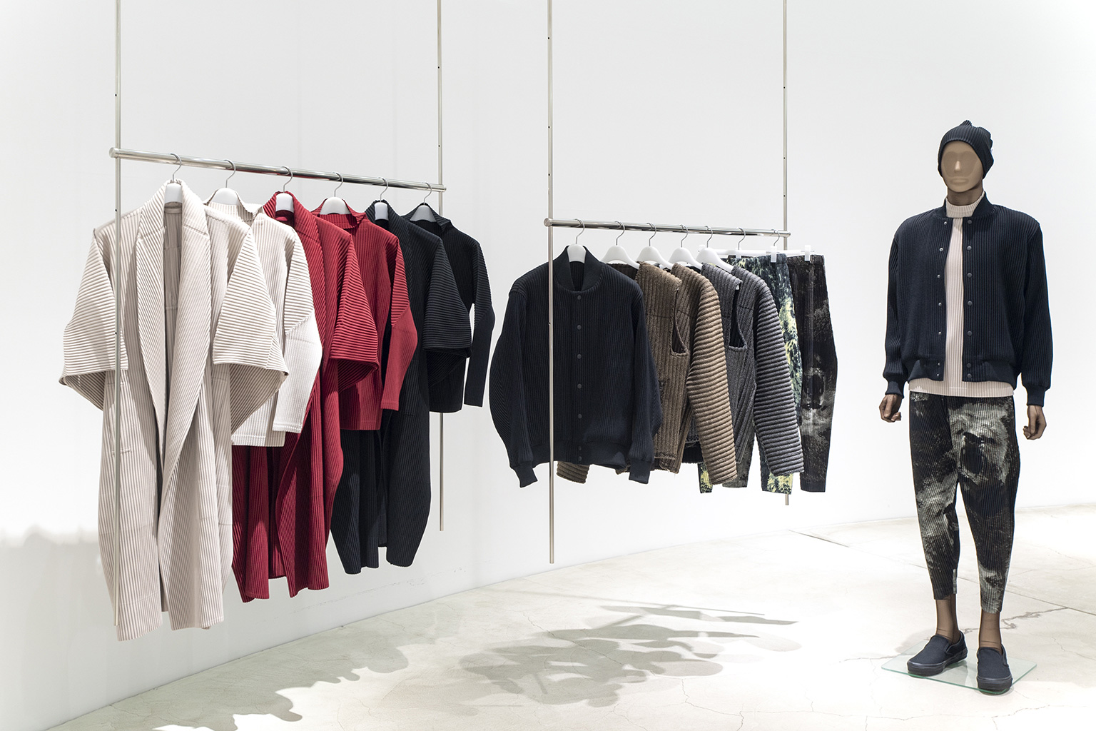 HOMME PLISSÉ ISSEY MIYAKE