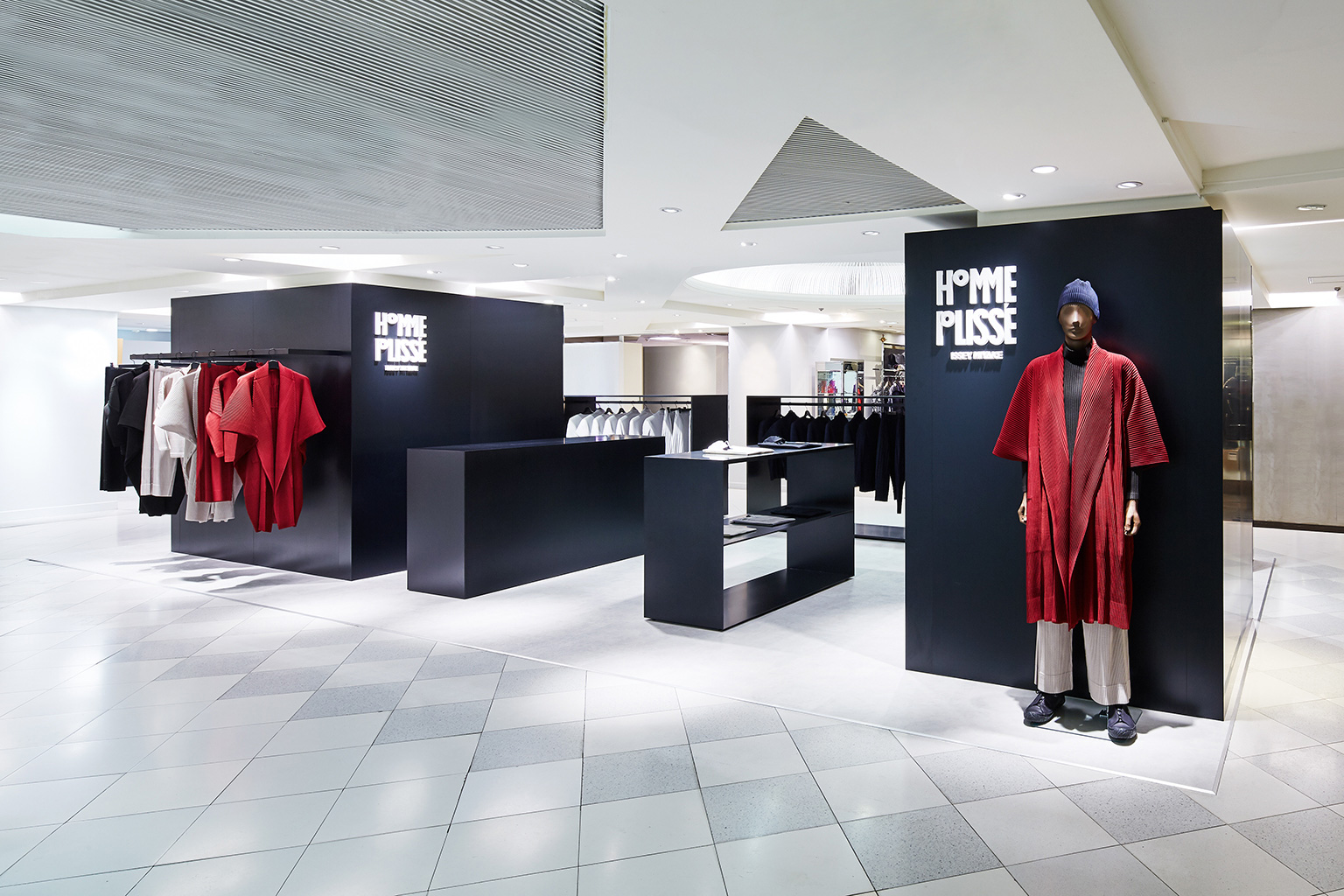 HOMME PLISSÉ ISSEY MIYAKE TAKASHIMAYA OSAKA