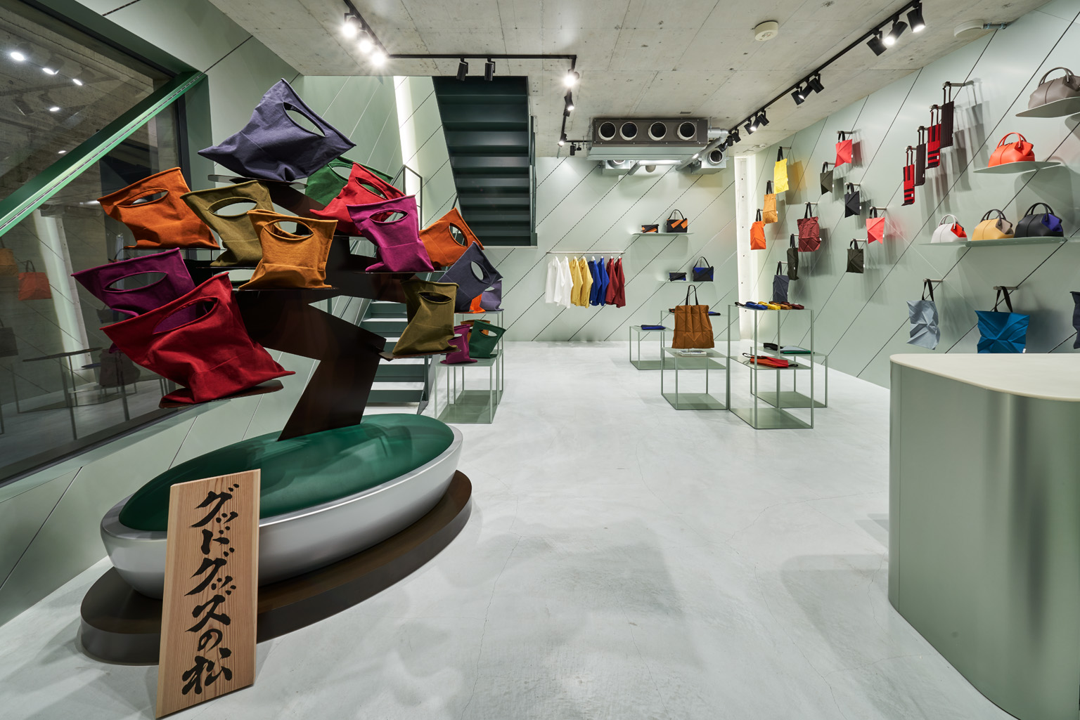 GOOD GOODS ISSEY MIYAKE / DAIKANYAMA