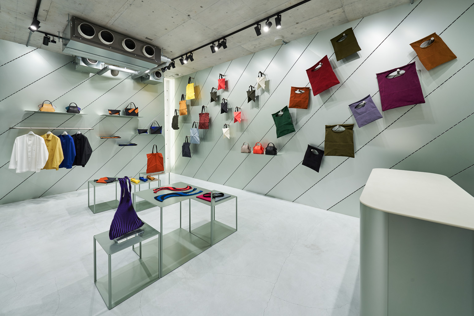 GOOD GOODS ISSEY MIYAKE / DAIKANYAMA