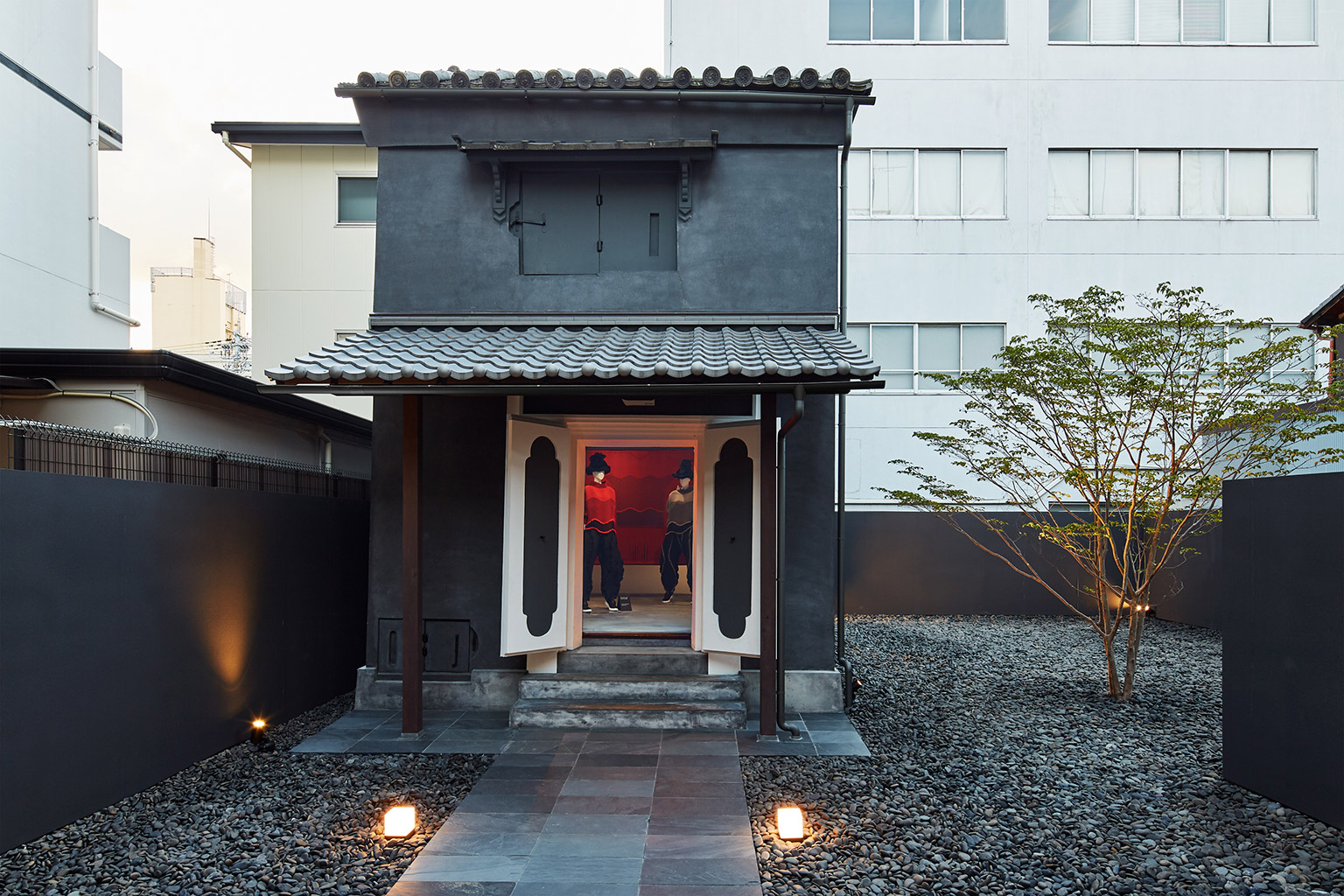 ISSEY MIYAKE KYOTO KURA展: 手艺和科技