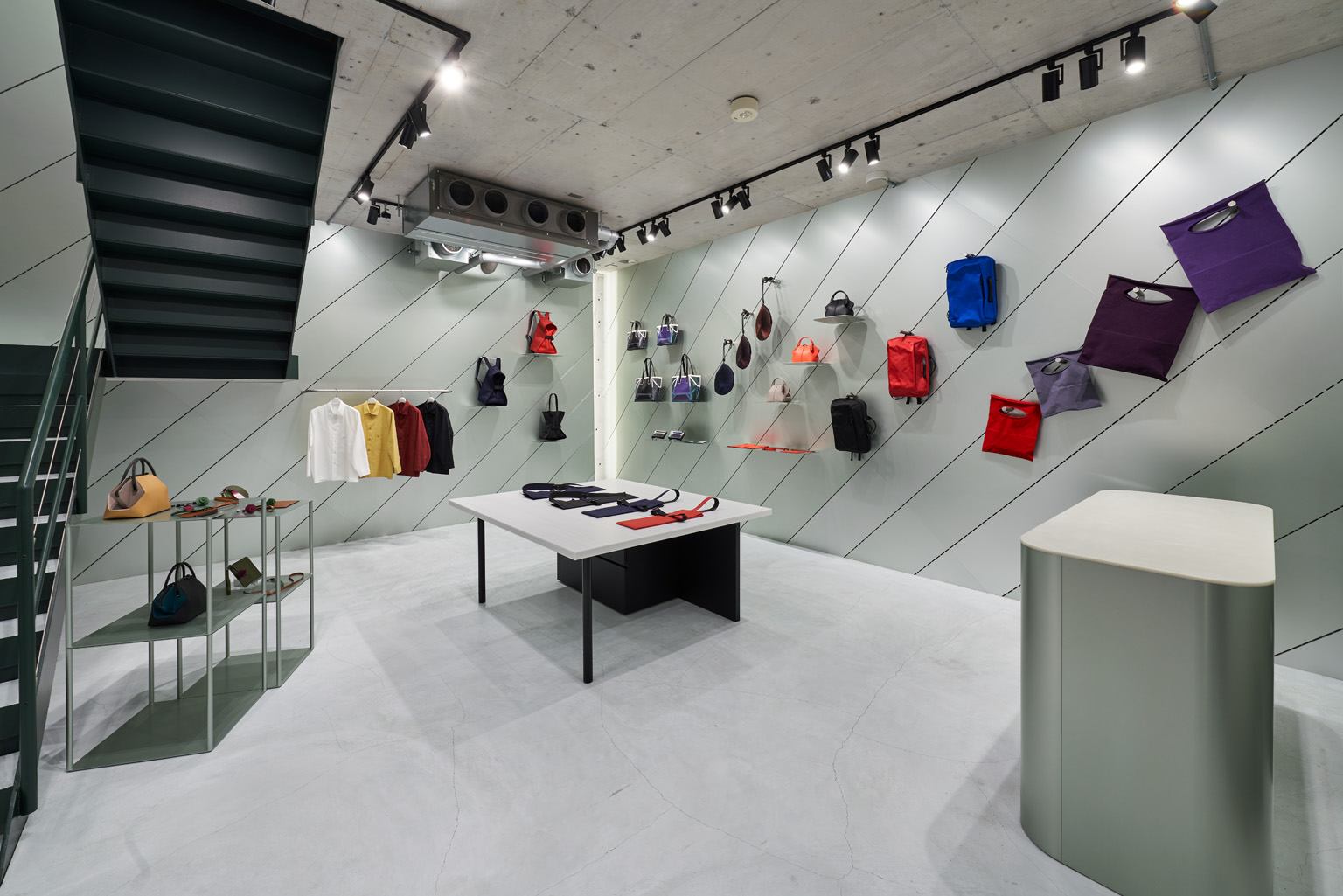 GOOD GOODS ISSEY MIYAKE / DAIKANYAMA