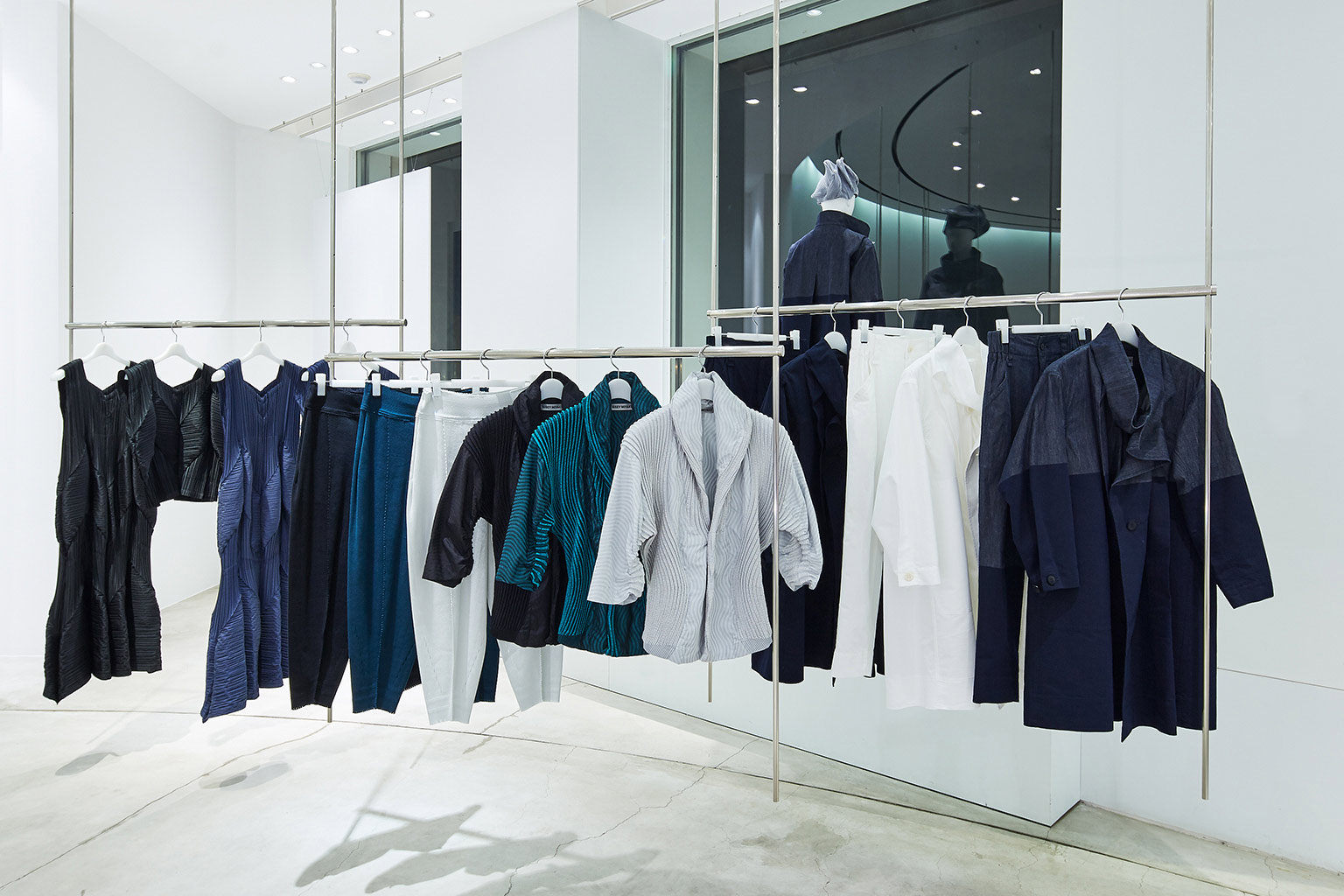 ISSEY MIYAKE