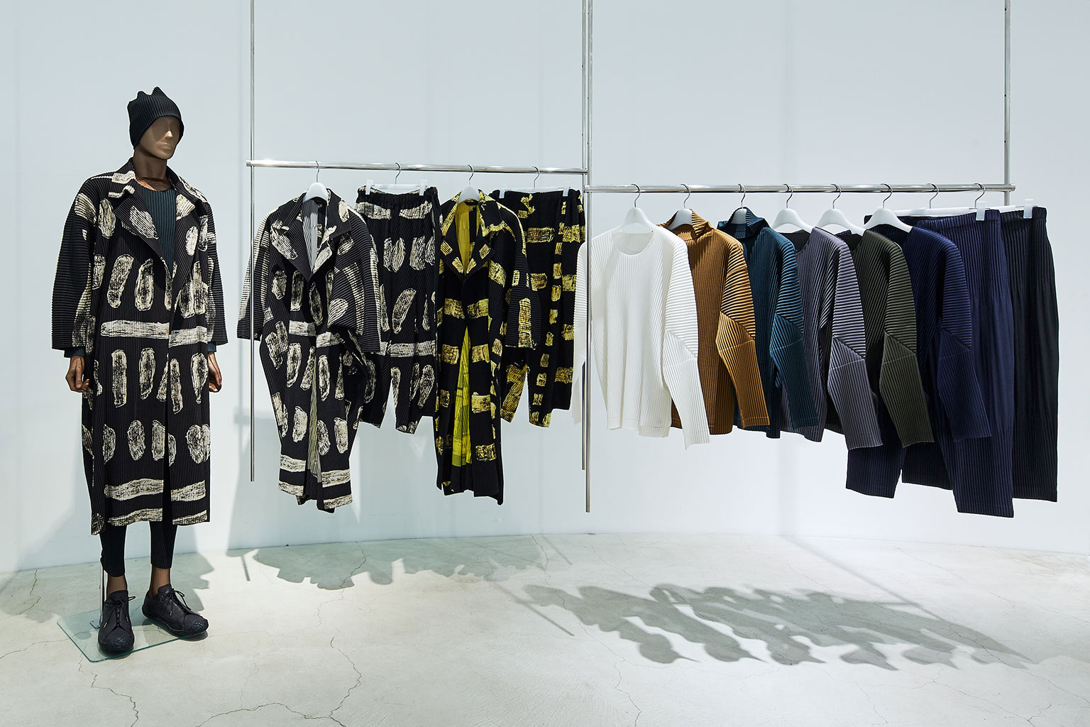 HOMME PLISSÉ ISSEY MIYAKE