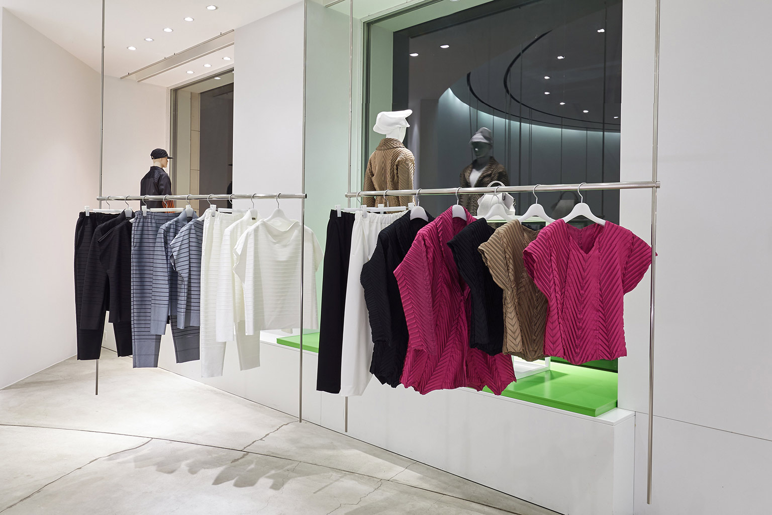 ISSEY MIYAKE