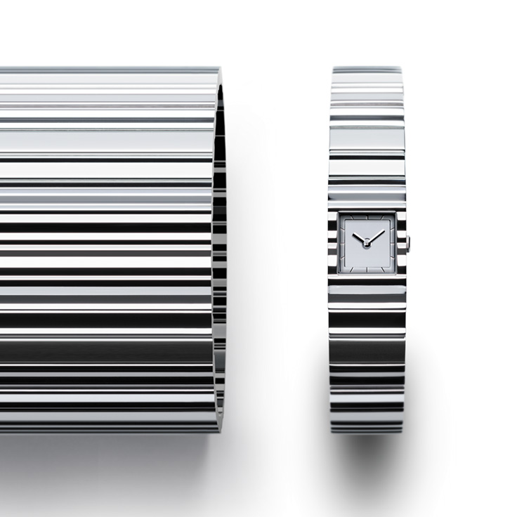 “V” feature in the brand site's COLUMN section