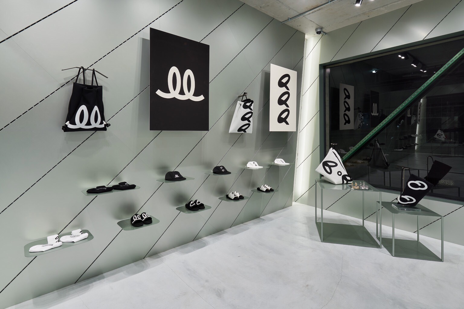 GOOD GOODS ISSEY MIYAKE / DAIKANYAMA