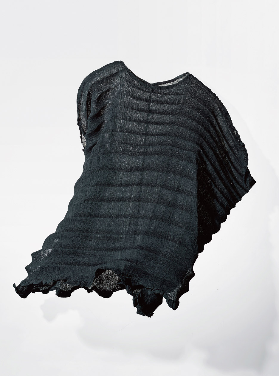 RIPPLE SEE-THROUGH CREPE