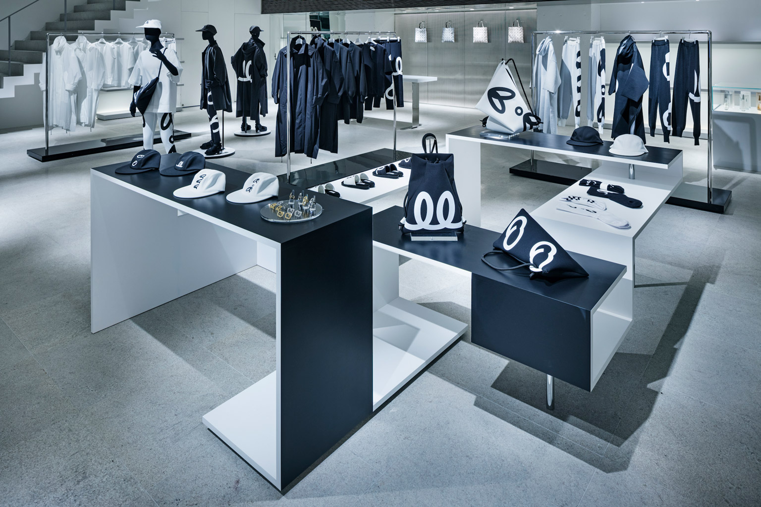 ISSEY MIYAKE GINZA / OMOTE