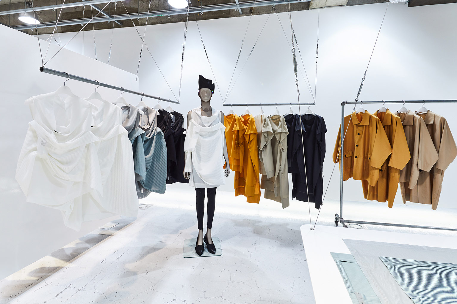132 5. ISSEY MIYAKE