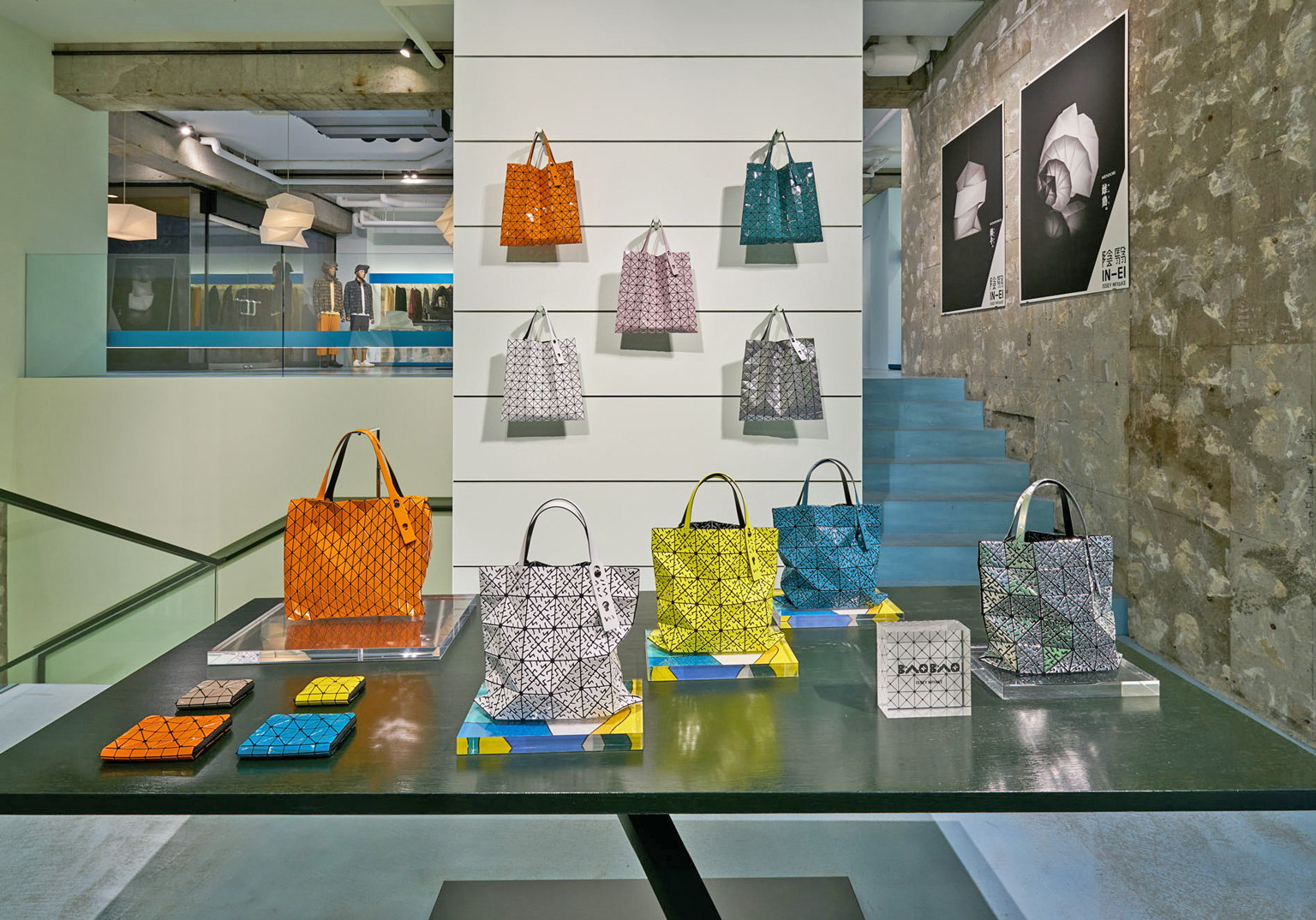 REALITY LAB. ISSEY MIYAKE