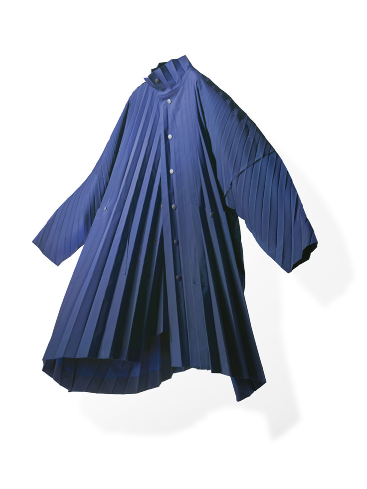 EDGE COAT | HOMME PLISSÉ ISSEY MIYAKE | News | ISSEY MIYAKE INC. 【SALE/10%OFF HOMME COAT EDGE MIYAKE ISSEY PLISSE ステンカラーコート